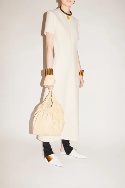 Look 14